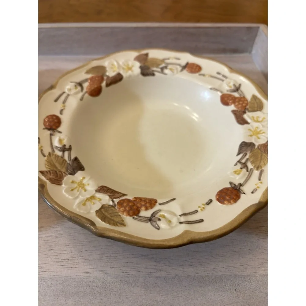 Metlox Poppytrail-AUTUMN BERRY Set Of 2‎ Bowls 8 Inches Wide